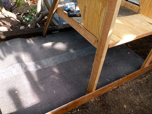 Lining the bottom of the run with hardware cloth