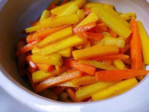 Glazed orange-cardamom carrots
