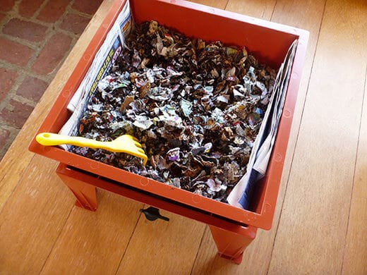 Add bedding to working tray