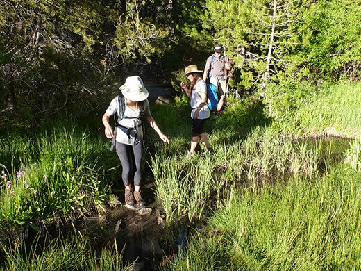 Hiking to the hot spring