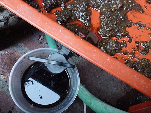 Drain the leachate