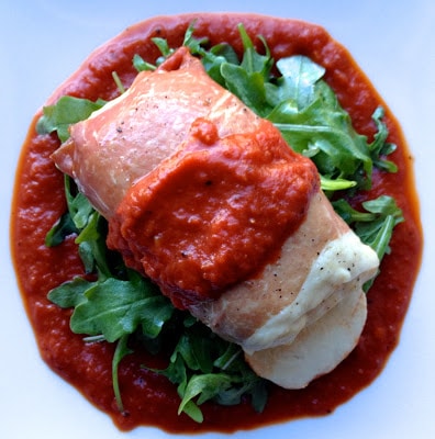 chicken-rollatini-with-roasted-red-pepper-tomato-sauce