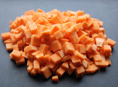 Chopped-sweet-potatoes-for-hash