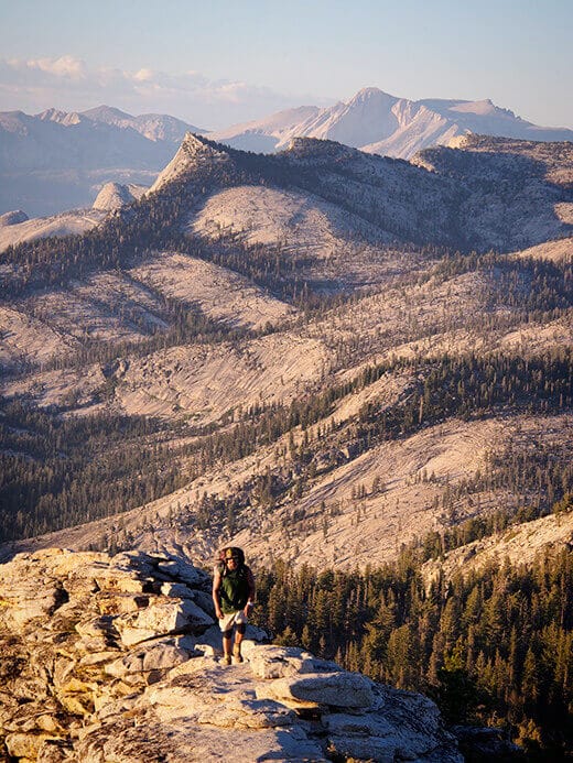 Hiking along the Cloud's Rest ridge