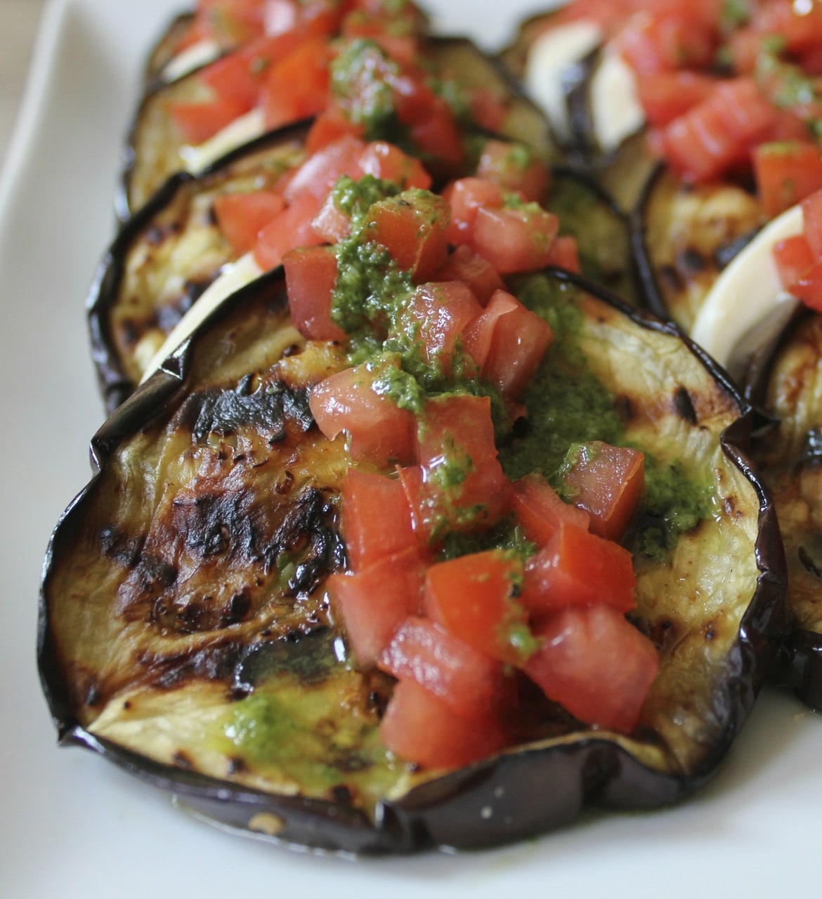 Grilled-Eggplant-with-mozzarella-tomatoes-and-basil-vinaigrette-4