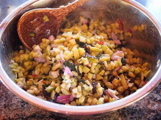 Feijoa salsa with perilla and chilies
