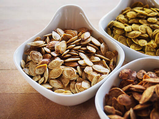 Garlic pumpkin seeds