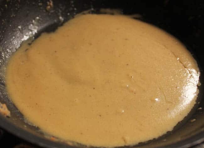 warm-spinach-salad-with-bacon-vinaigrette-and-a-fried-egg-step-6