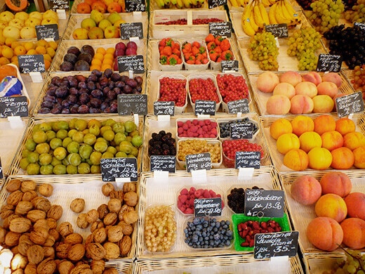 Berries and stone fruits