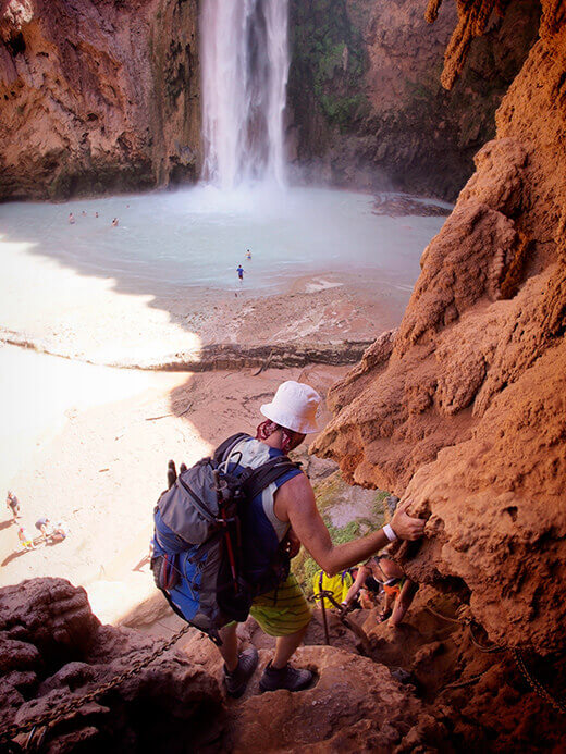 Mooney Falls trail