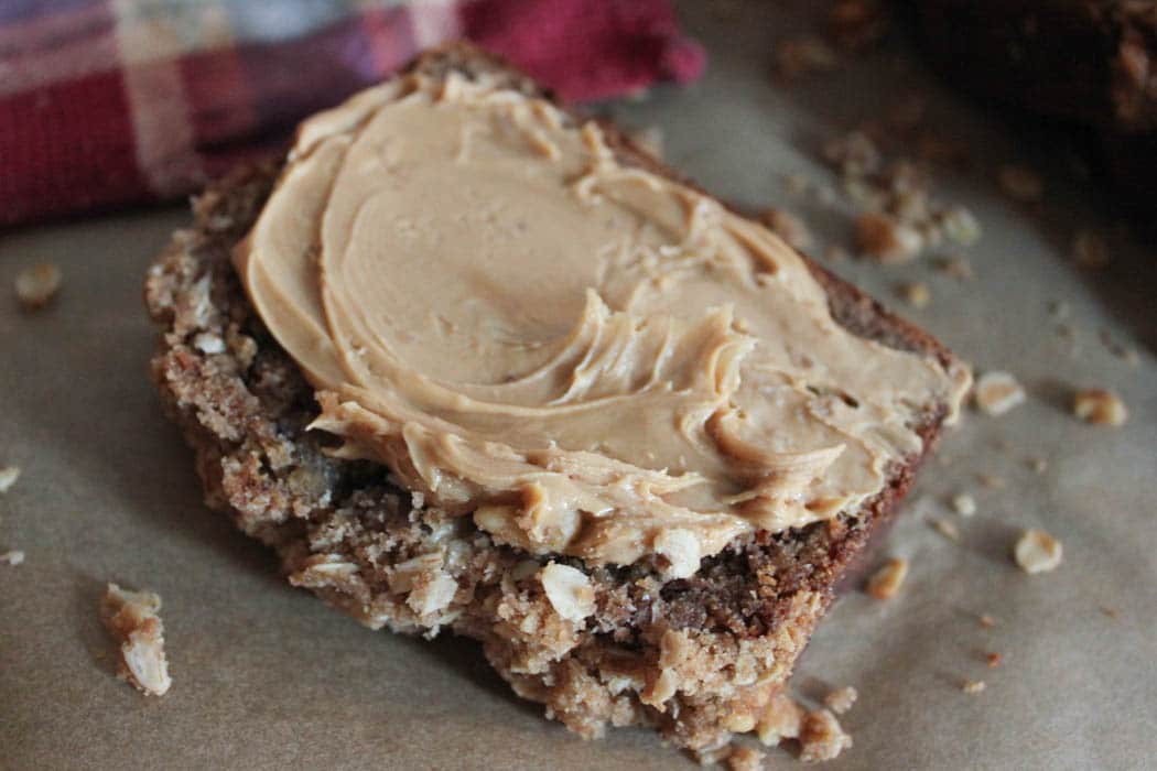 Banana-Bread-with-Walnut-Crumble-4