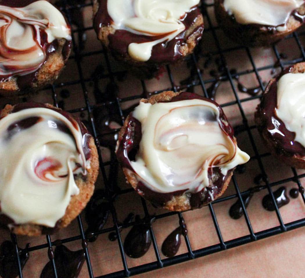 peppermint-chocolate-chip-blondie-bites-step-13