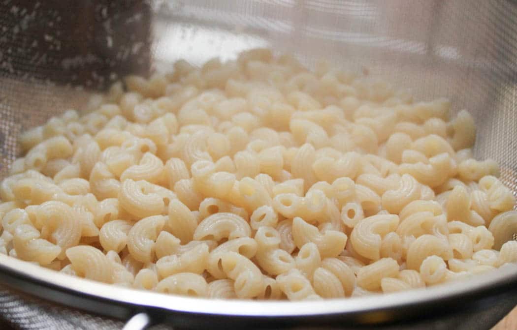 dude-diet-mac-and-cheese-with-cauliflower-cheese-sauce-and-chicken-sausage-step-2