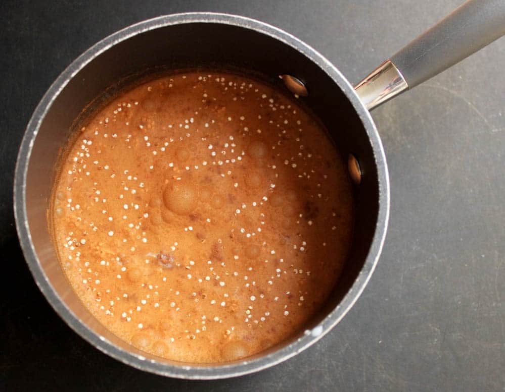 vegan-lemon-breakfast-quinoa-with-toasted-almonds-and-blueberry-compote-step-1