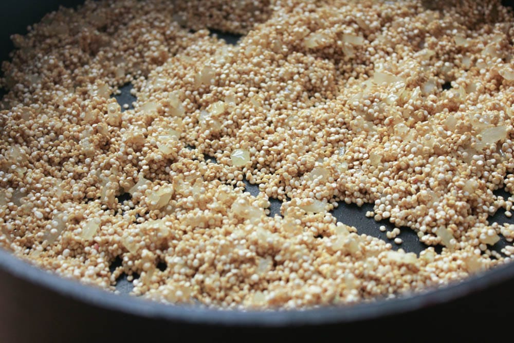 Quinoa-Risotto-with-Roasted-Asparagus-Sun-dried-Tomatoes-and-Herbs-step-4