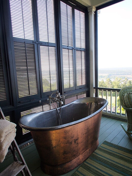 Copper bathtub