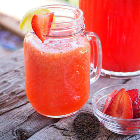 Fresh strawberry lemonade