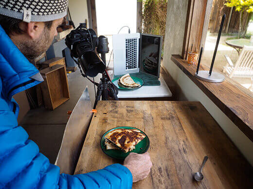 Shooting in the outdoor kitchen