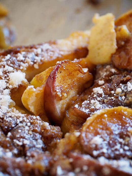 Puffed apple pancake