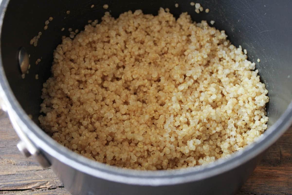 gluten-free-baked-zucchini-quinoa-cakes-with-dill-yogurt-sauce-step-3