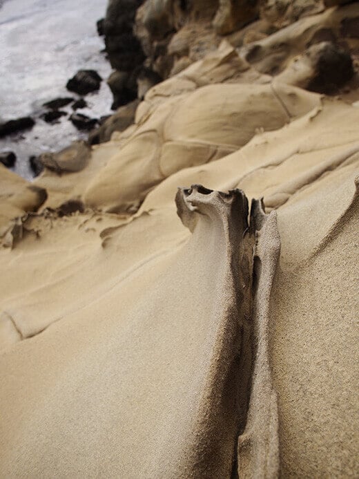 Tafoni formation
