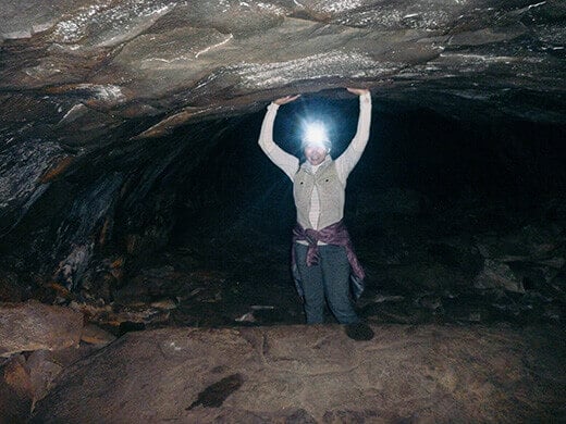 Head-high tunnel