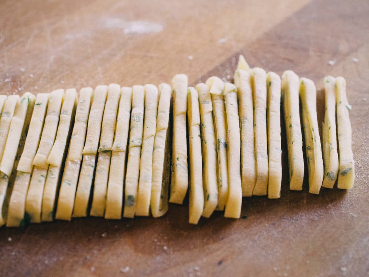 Parsley pasta