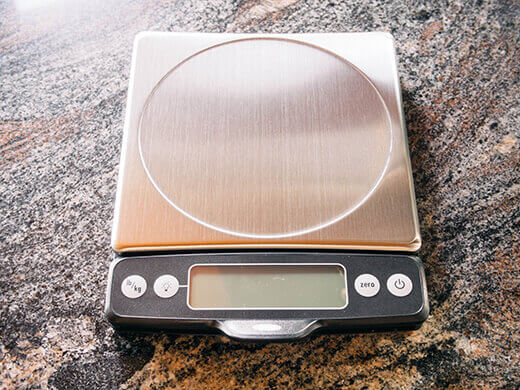 OXO 11 lb food scale with pull-out display