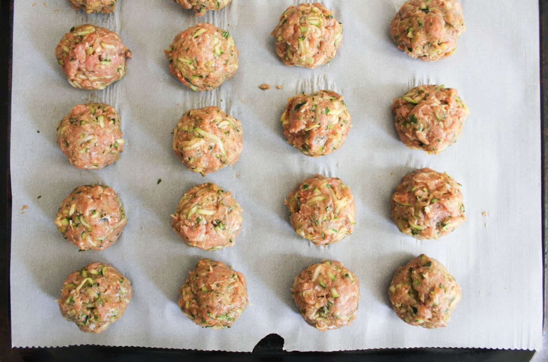 gluten-free-turkey-and-zucchini-meatballs-with-basil-yogurt-sauce-step-3