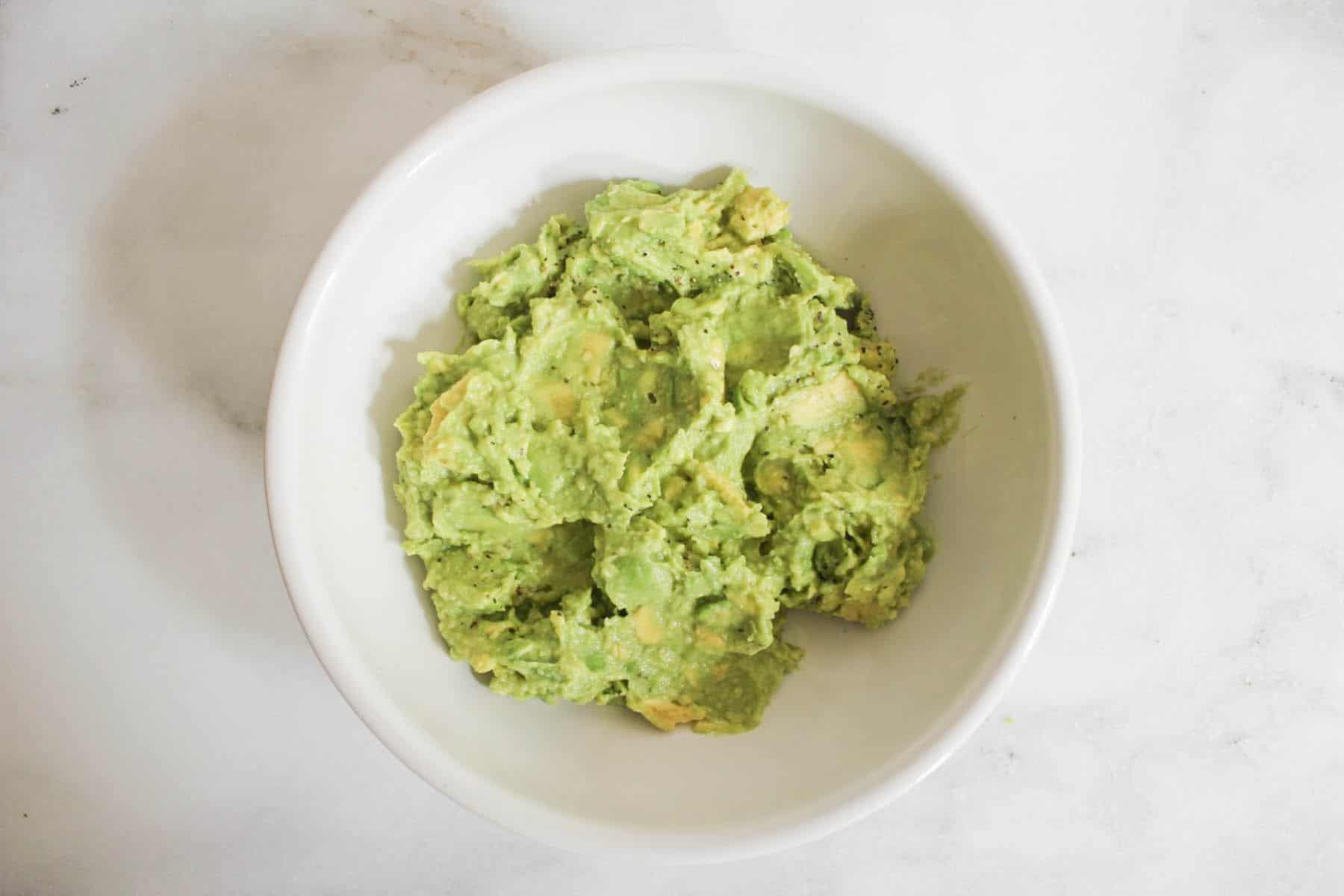 Open-Face-Barbecue-Chicken-Club-with-Guacamole-and-Bacon-step-1