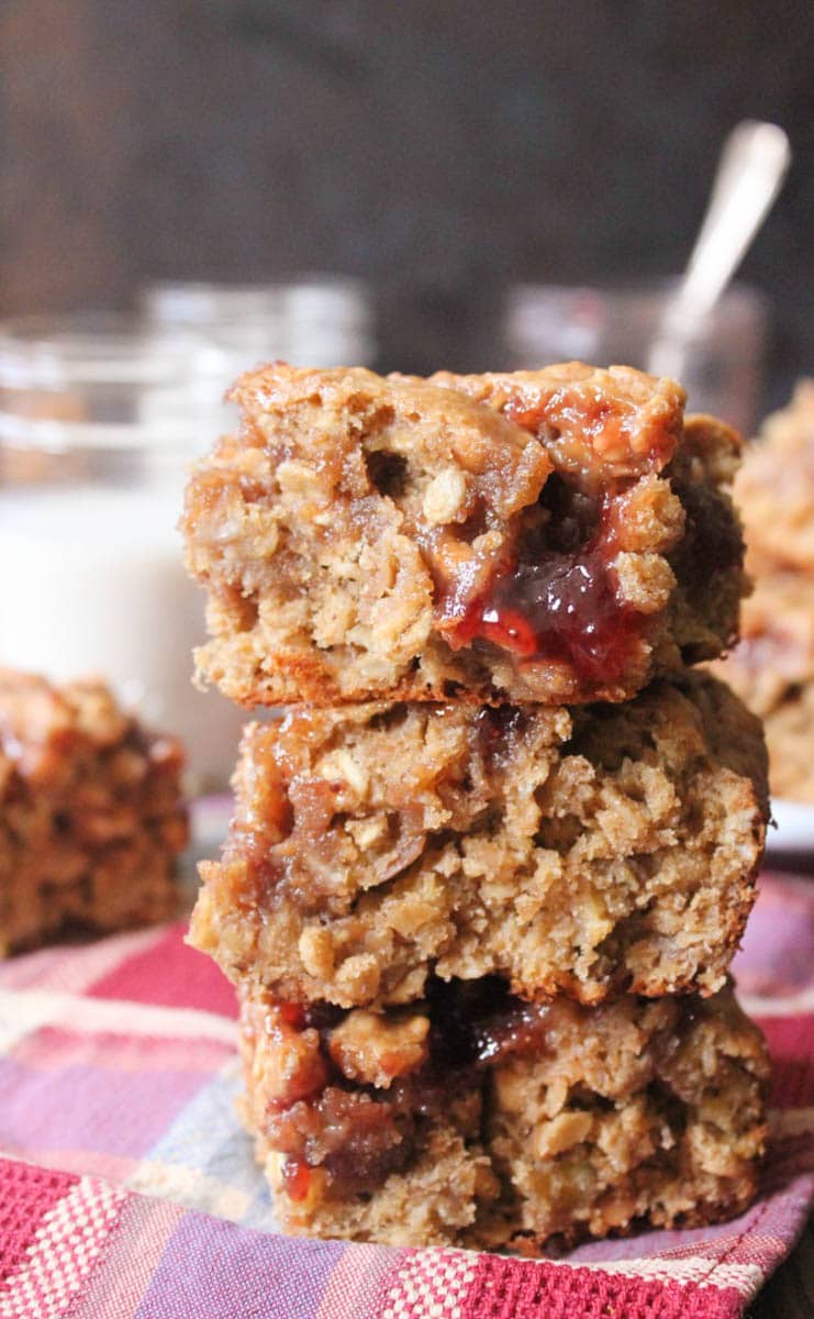 Peanut-Butter-and-Jelly-Snack-Cake-9