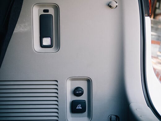 Utility flashlight and power inverter in the Kia Sedona