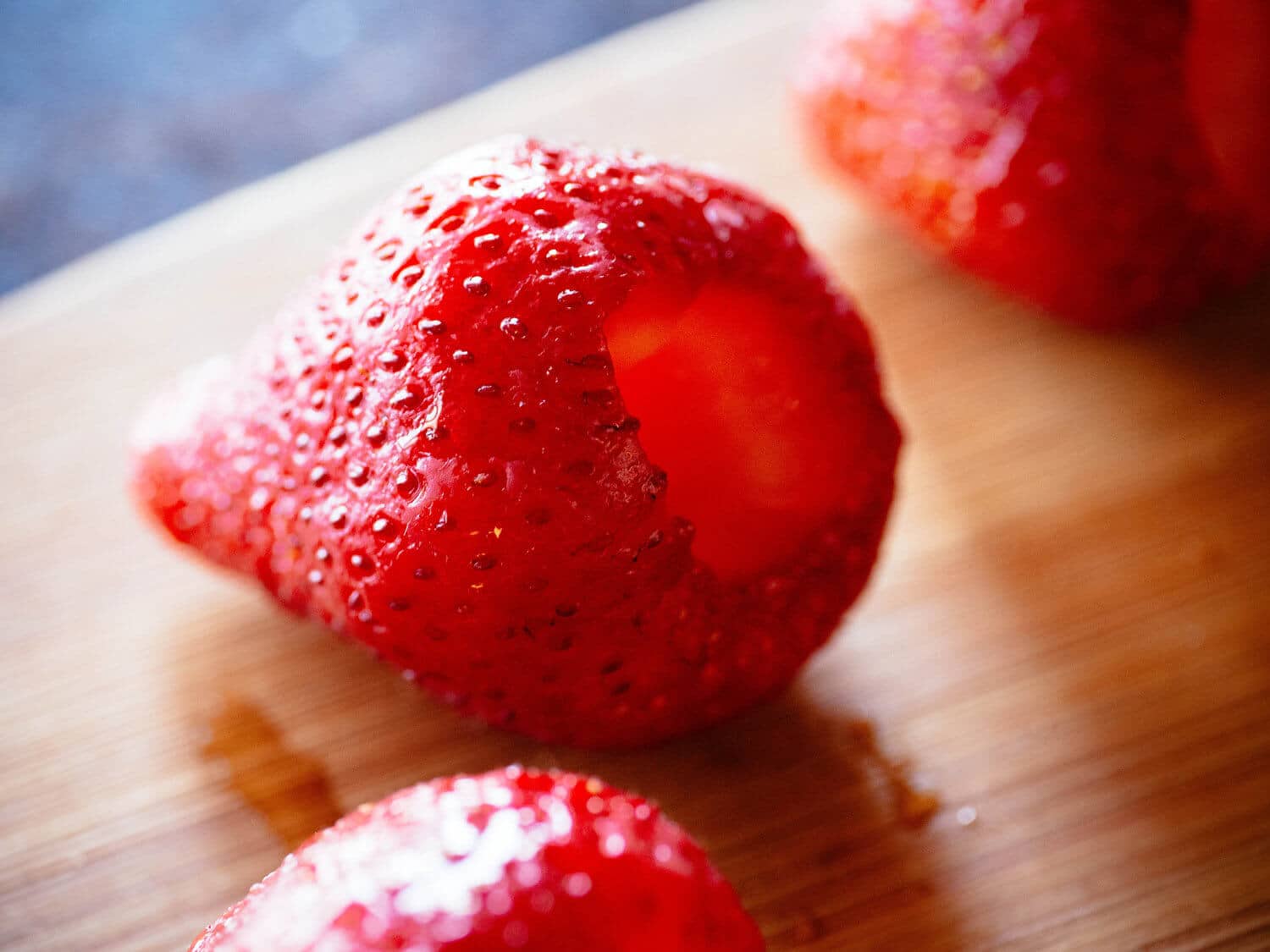 Hulled strawberry