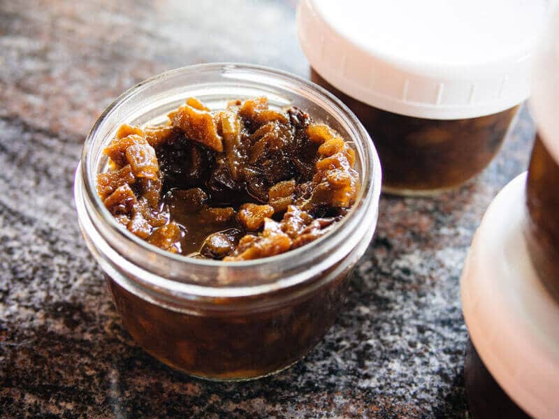 Feijoa-pear chutney (and a master recipe for making any chutney)