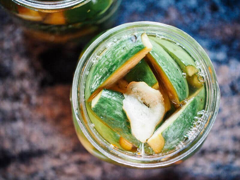 Guavasteen pickles