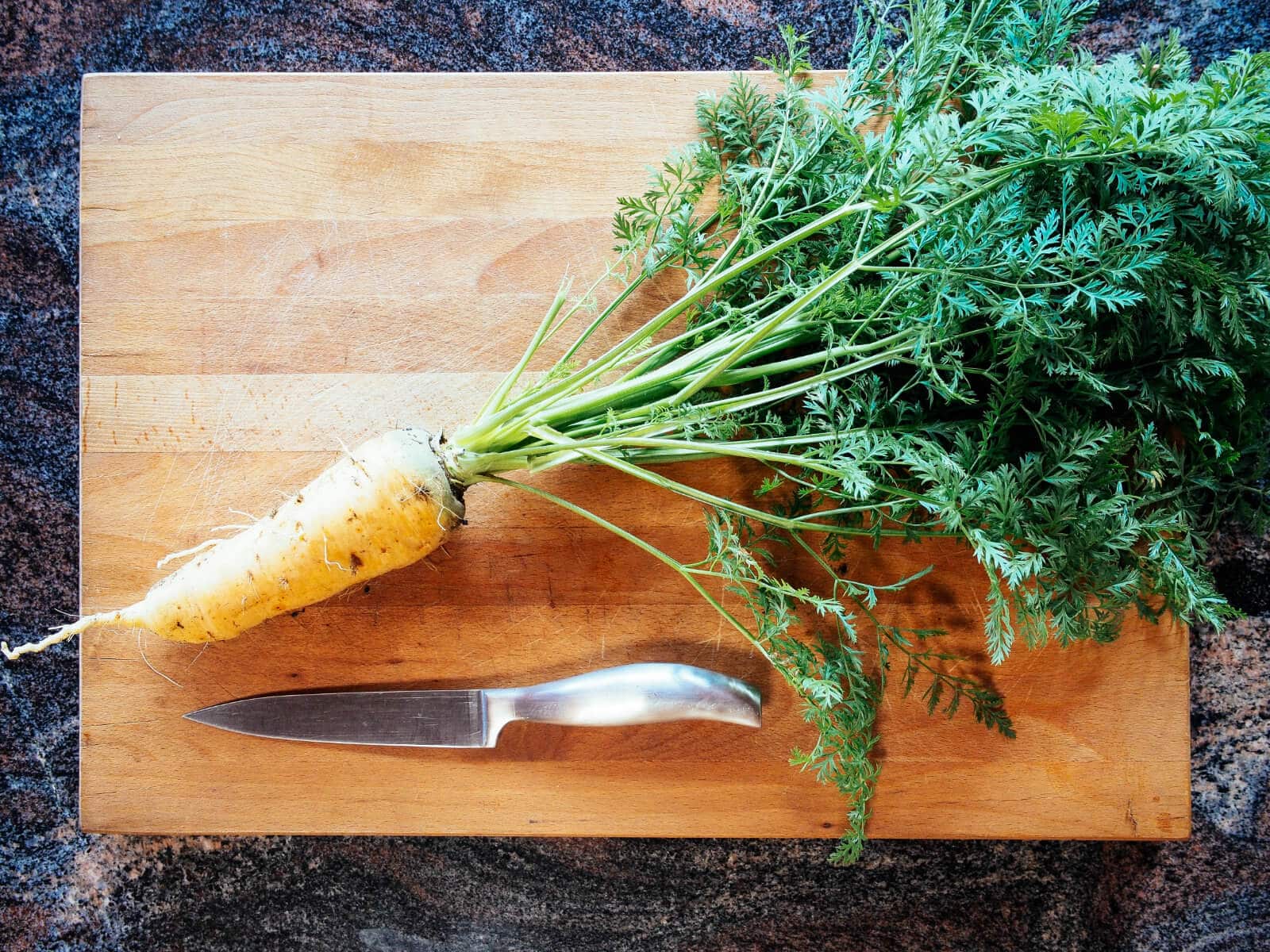 You can eat carrot tops